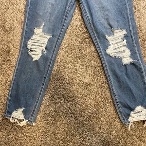 Distressed Mom Jeans-short length